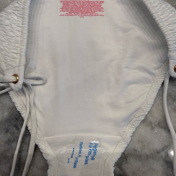 Victoria's Secret White Bikini Bottom - Picture 2 of 2